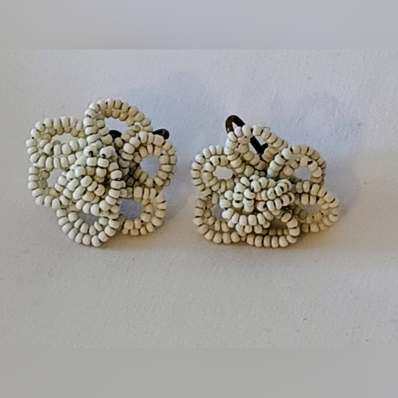 𝑴𝒊𝒅𝑪𝒆𝒏𝒕𝒖𝒓𝒚 𝑮𝒍𝒂𝒔𝒔 𝑺𝒆𝒆𝒅 𝑺𝒓𝒆𝒘𝒃𝒂𝒄𝒌 𝑬𝒂𝒓𝒓𝒊𝒏𝒈𝒔 - Picture 3 of 7